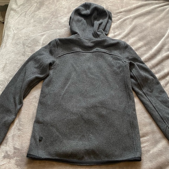 lululemon jacket - Picture 2 of 3